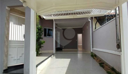 Sobrado à venda com 3 suítes em Residencial Monte Verde, Indaiatuba, SP
