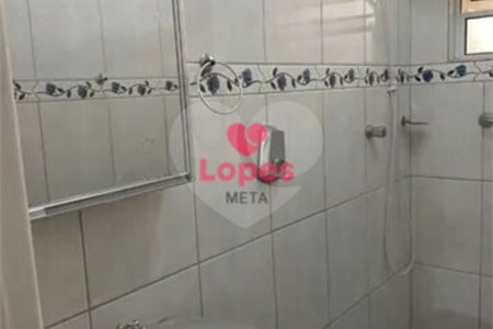 Casa à venda com 5 quartos em Parque Jaraguá, Taubaté, SP