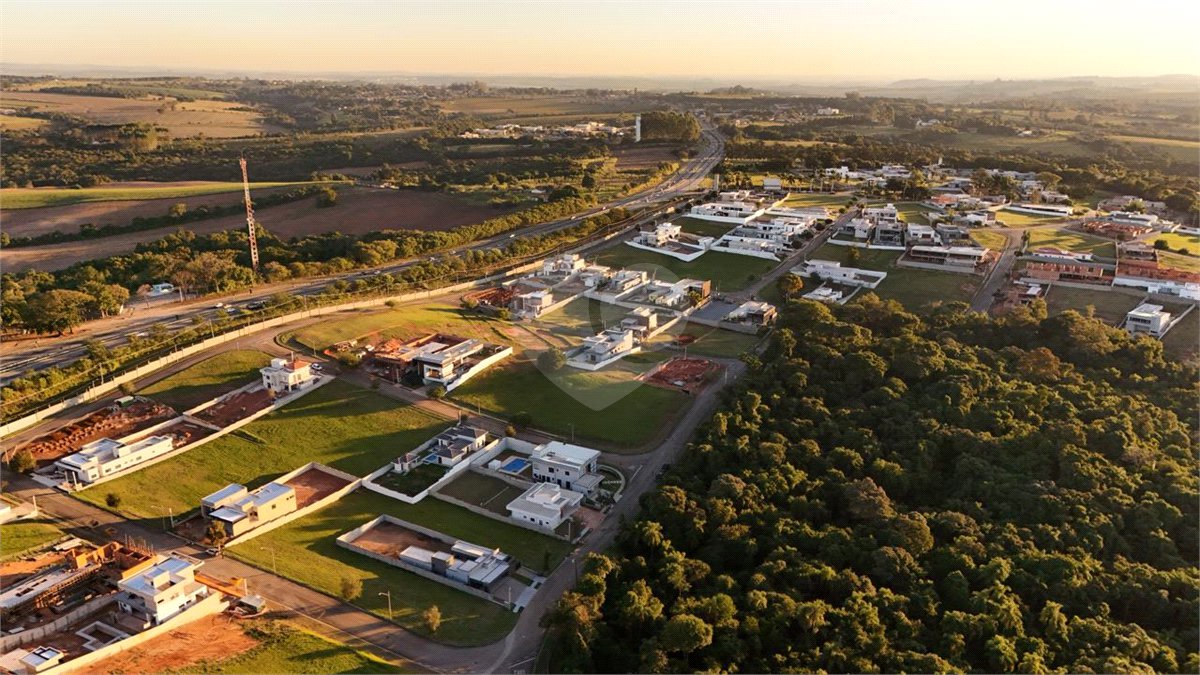 Terreno à venda no condomínio Fazenda Jequetibá, Sorocaba - SP