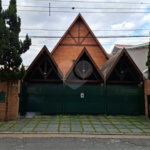 Sobrado à venda com 4 quartos, sendo 2 suítes,  em Jardim Leonor, São Paulo, SP