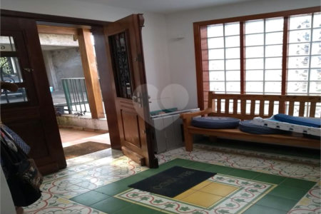 Casa à venda com 5 suítes em Vila Pirajussara, São Paulo, SP