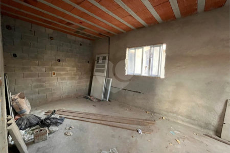 Casa à venda com 3 quartos, sendo 2 suítes, em Vila Suissa, Mogi das Cruzes, SP