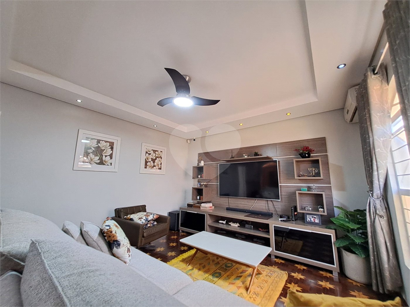 Casa à venda com 3 quartos, sendo 1 suíte, em Vila Trujillo, Sorocaba, SP