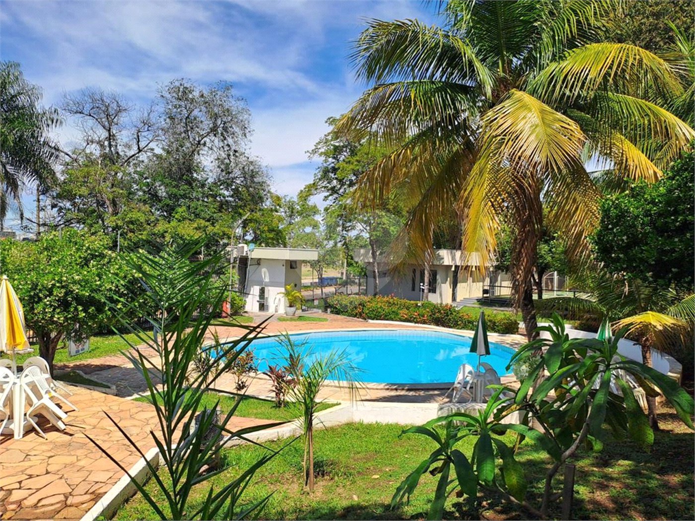 Apartamento à venda com 2 quartos em Despraiado, Cuiabá, MT
