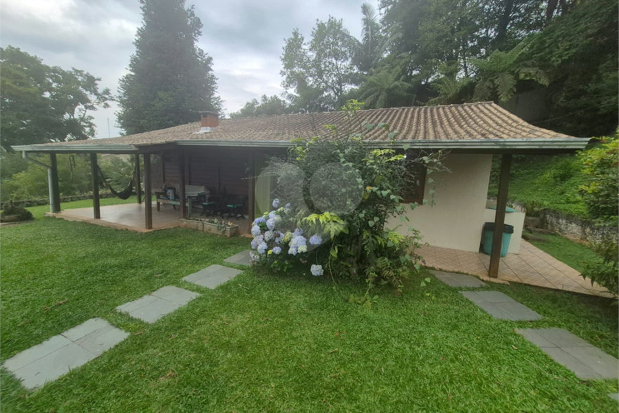 Casa à venda com 2 quartos, sendo 1 suíte, no condomínio Sausalito, Mairiporã - SP