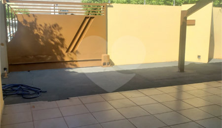 Casa à venda com 3 quartos em Parque São Carlos, Três Lagoas, MS