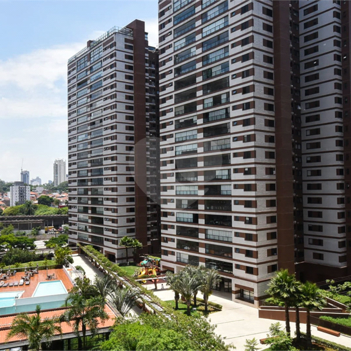 Apartamento à venda com 3 suítes em Granja Julieta, São Paulo, SP