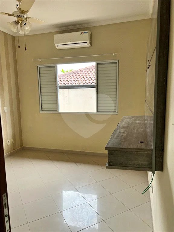 Casa à venda com 3 quartos, sendo 1 suíte,  em Pinheirinho, Vinhedo, SP
