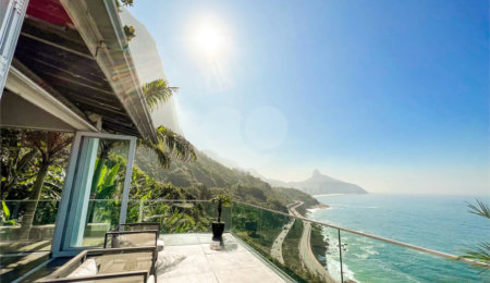 Casa à venda ou para alugar com 5 suítes em Joá, Rio de Janeiro, RJ
