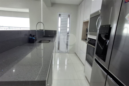 Apartamento para alugar com 2 quartos, sendo 1 suíte, em Alto da Boa Vista, São Paulo, SP