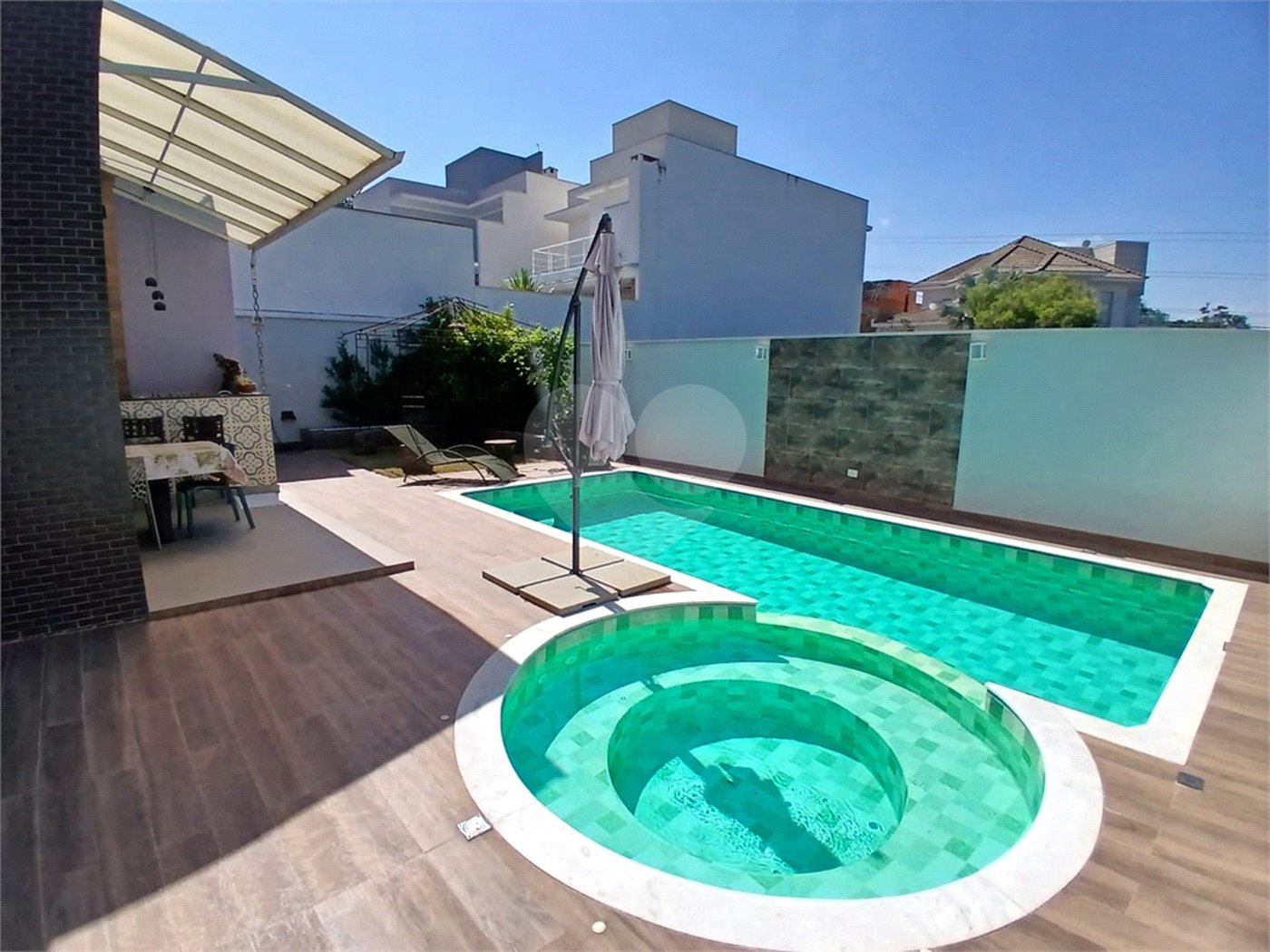 Casa à venda com 3 suítes no condomínio Golden Park Residence, Sorocaba - SP