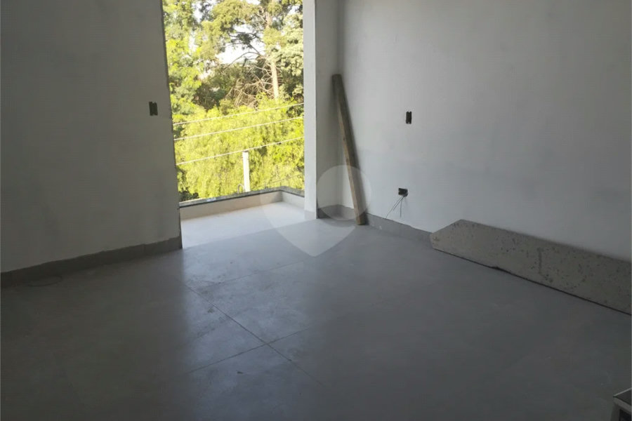 Sobrado à venda com 3 suítes em Tremembé, São Paulo, SP