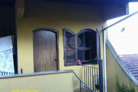 Sobrado à venda com 4 quartos, sendo 2 suítes, em Jardim Peri Peri, São Paulo, SP