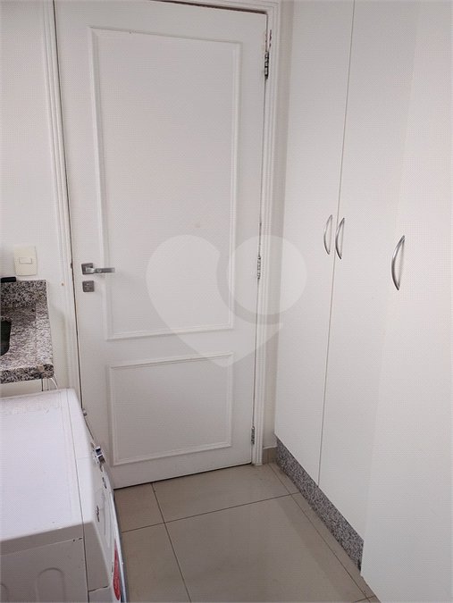 Apartamento à venda ou para alugar com 3 quartos, sendo 1 suíte,  em Real Parque, São Paulo, SP