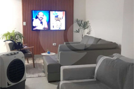 Apartamento à venda com 2 quartos, sendo 1 suíte, em Mirim, Praia Grande, SP