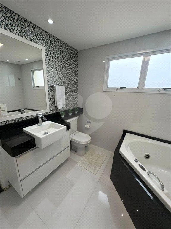 Apartamento à venda com 3 suítes em Santa Teresinha, São Paulo, SP