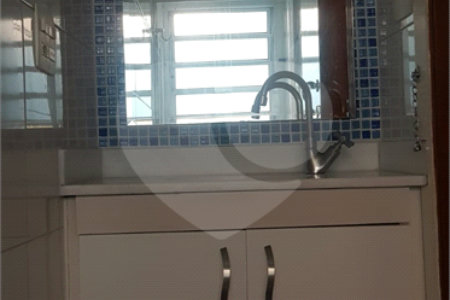 Sobrado à venda com 4 quartos, sendo 2 suítes, em Vila Hamburguesa, São Paulo, SP