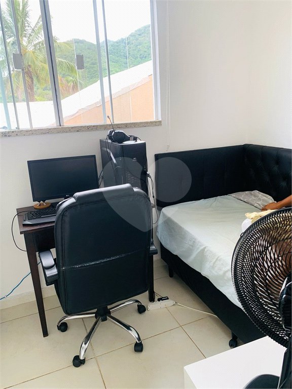 Casa à venda com 4 quartos, sendo 3 suítes, no condomínio Morada da Serra Residencial, Rio de Janeiro - RJ