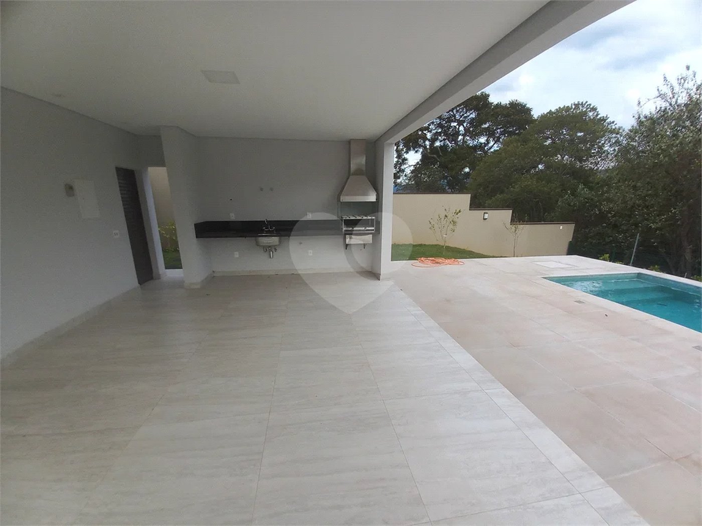 Casa à venda com 4 suítes em Paineiras, Itupeva, SP