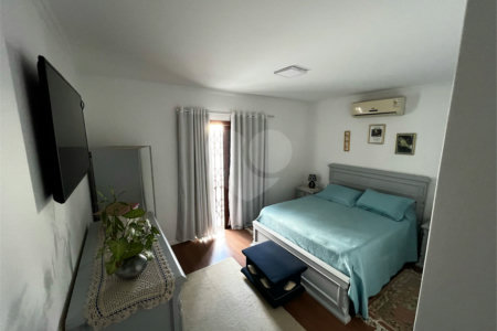 Casa à venda com 3 suítes em Vila Oliveira, Mogi das Cruzes, SP