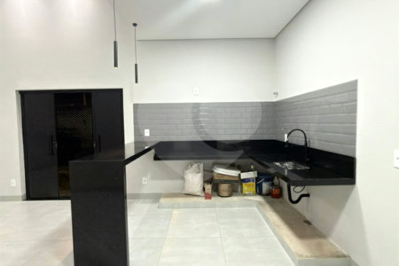 Casa à venda com 3 quartos, sendo 1 suíte, em Jardim Santa Cecília, Ribeirão Preto, SP
