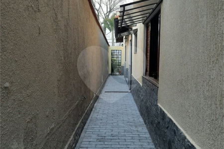 Casa Térrea à venda com 3 quartos, sendo 1 suíte, em Vila Lavínia, Mogi das Cruzes, SP