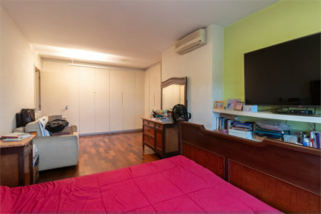 Apartamento à venda com 4 quartos, sendo 2 suítes, em Alto de Pinheiros, São Paulo, SP