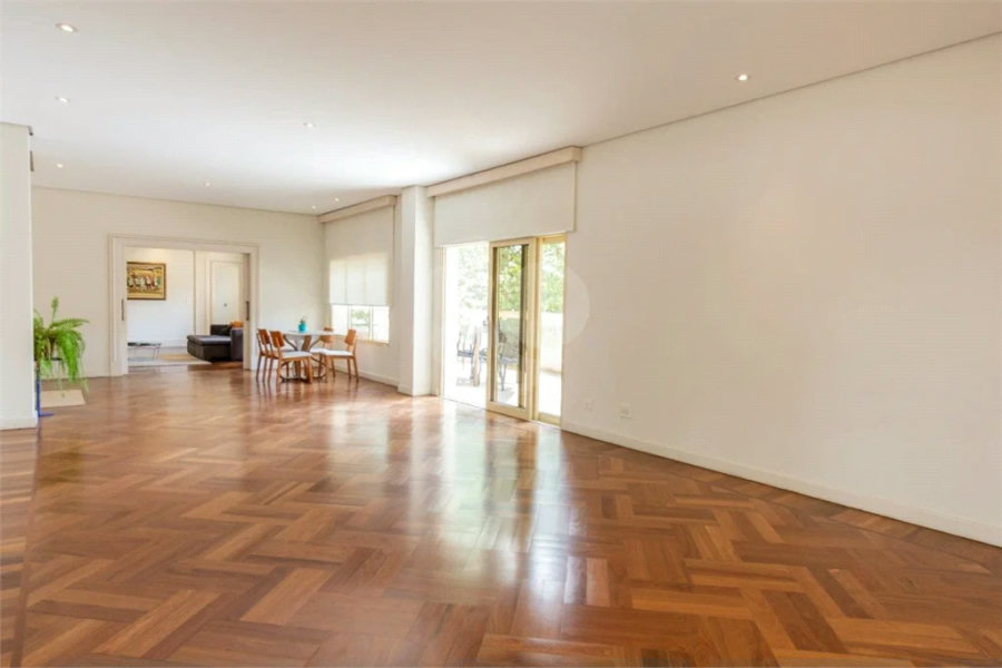 Apartamento à venda com 4 quartos, sendo 3 suítes, em Tatuapé, São Paulo, SP