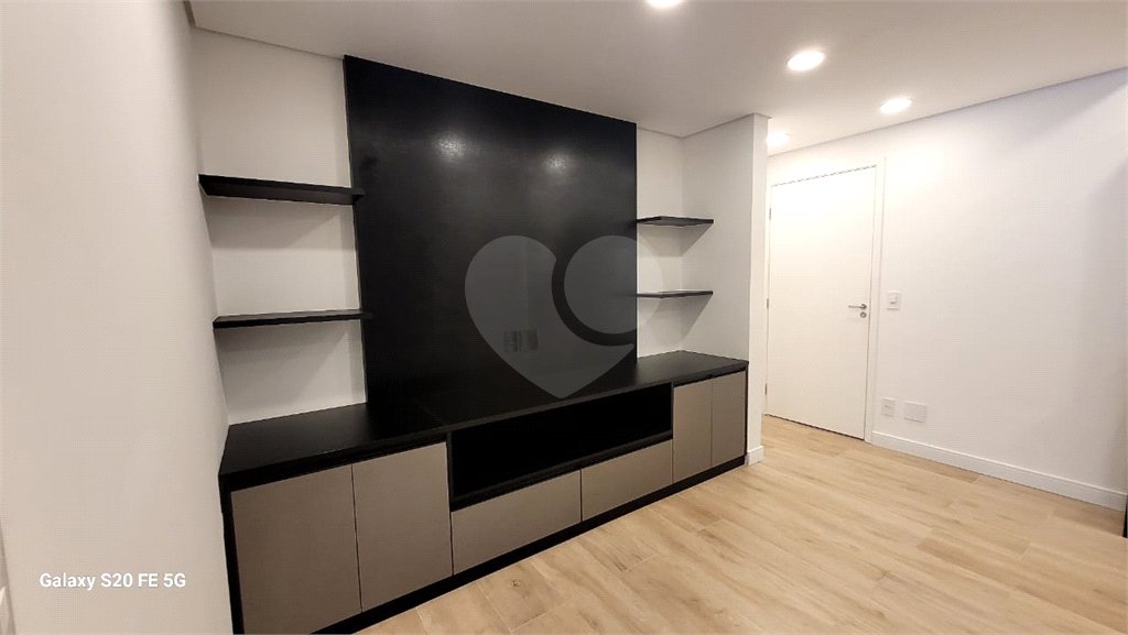 Apartamento à venda com 2 quartos, sendo 1 suíte,  em Vila Ipojuca, São Paulo, SP
