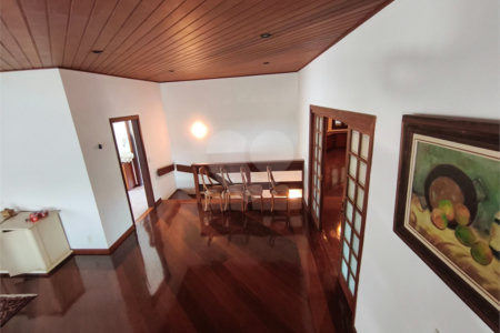Casa à venda ou para alugar com 3 suítes no condomínio Estância Marambaia, Vinhedo - SP