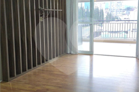 Apartamento à venda com 3 suítes em Anhangabaú, Jundiaí, SP