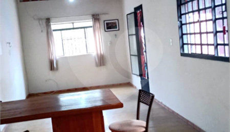 Casa Térrea à venda com 3 quartos no Centro, São Carlos, SP