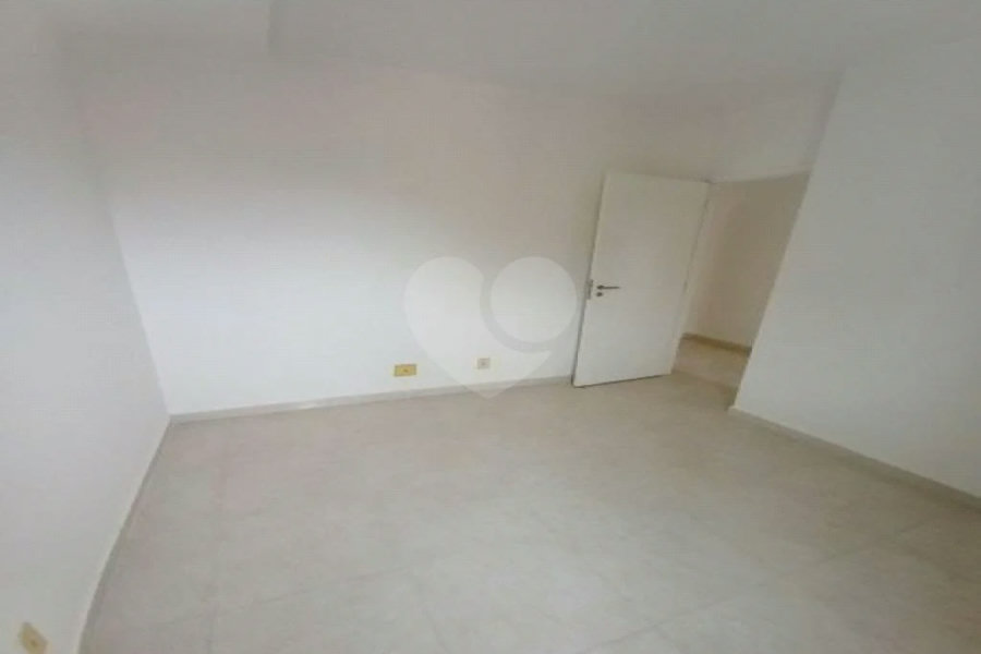 Apartamento à venda com 3 quartos, sendo 1 suíte, em Vila Santa Catarina, São Paulo, SP