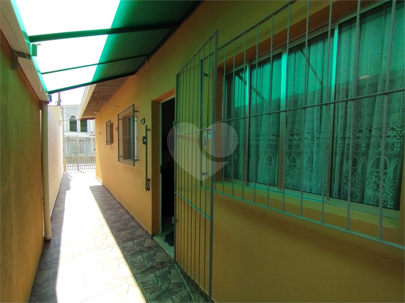 Casa à venda com 2 quartos, sendo 1 suíte, em Jardim Vinhas do Sol (mailasqui), São Roque, SP