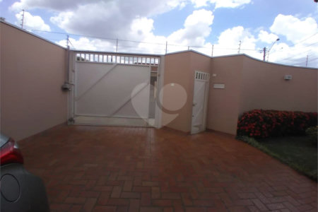 Casa à venda com 4 quartos, sendo 2 suítes, em Jardim Adalgisa, Araraquara, SP