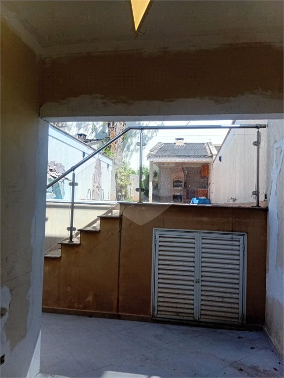 Casa à venda com 3 suítes no condomínio Residencial Jd. Floresta, São Paulo - SP