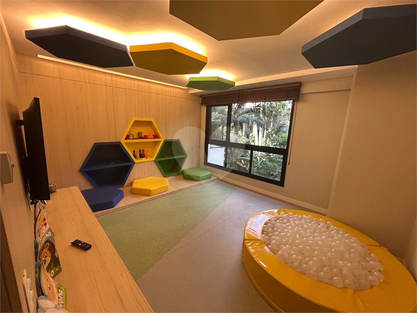 Apartamento à venda com 2 quartos em Vila Suzana, São Paulo, SP