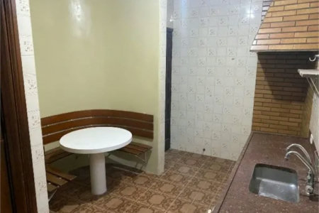 Sobrado à venda com 3 quartos em Jardim Arpoador, São Paulo, SP