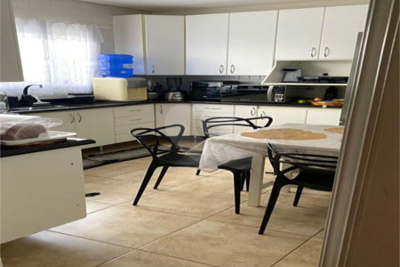 Casa à venda com 5 quartos, sendo 4 suítes,  no condomínio Terras de Santa Clara, Jacareí - SP