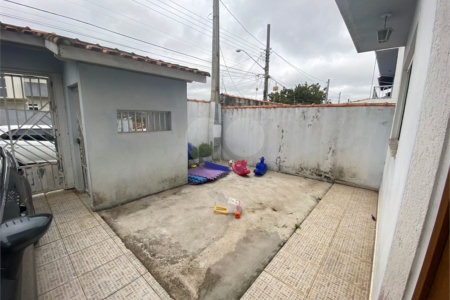 Sobrado à venda com 2 quartos, sendo 1 suíte, em Jardim Nathalie, Mogi das Cruzes, SP