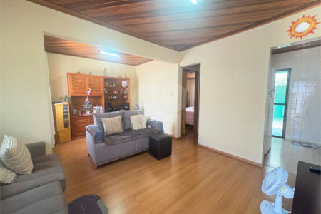 Casa à venda com 2 quartos em Conjunto Habitacional Brás Cubas, Mogi das Cruzes, SP