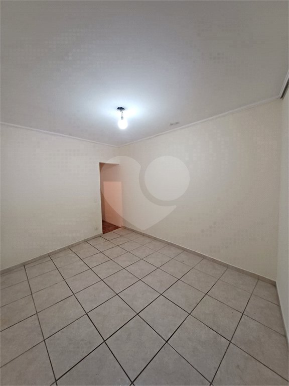 Casa à venda com 3 quartos, sendo 1 suíte, em Jardim Santo Elias, São Paulo, SP