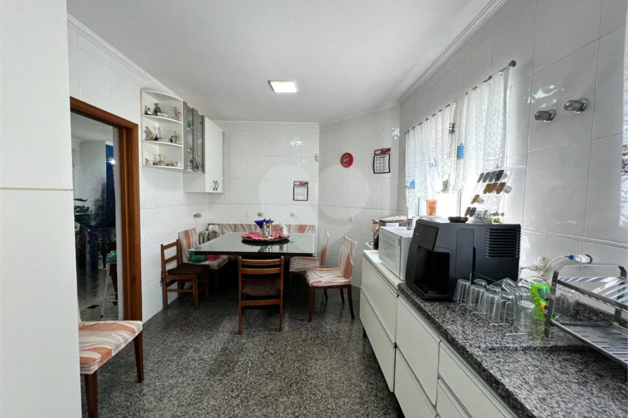 Casa à venda com 4 suítes no condomínio Residencial Cantareira, São Paulo - SP