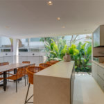Casa à venda com 3 suítes no condomínio Residencial Canumã, São Paulo - SP