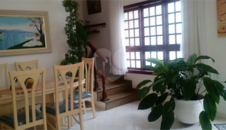 Casa em condomínio à venda com 3 quartos, sendo 1 suíte, em Horto, São Paulo, SP