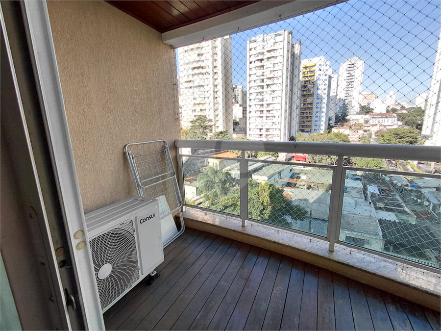 Apartamento à venda com 3 quartos, sendo 1 suíte,  em Vila Romana, São Paulo, SP