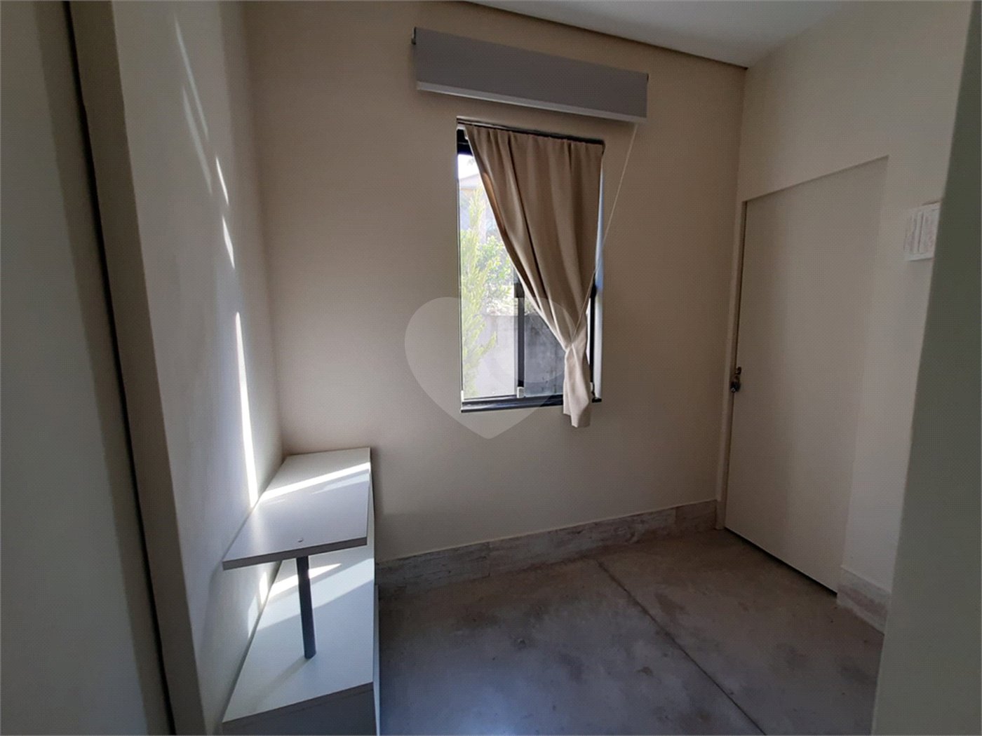 Terreno à venda com 3 quartos, sendo 1 suíte, no condomínio Portal Ouro Verde, Atibaia - SP