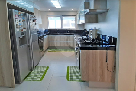Apartamento à venda com 4 suítes em Campo Belo, São Paulo, SP
