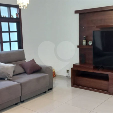 Sobrado à venda com 3 quartos, sendo 1 suíte, em Vila Ema, São Paulo, SP