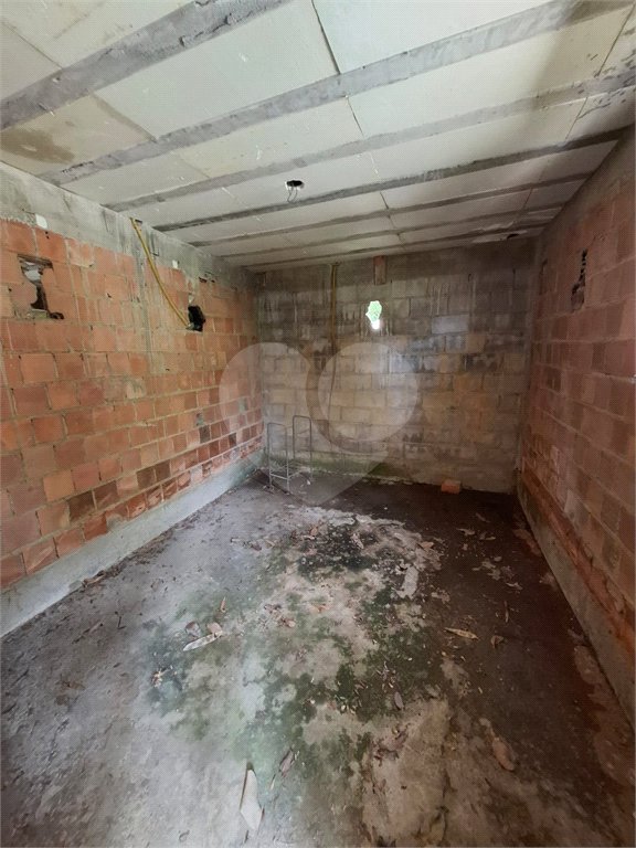 Casa à venda com 5 quartos em Santíssimo, Rio de Janeiro, RJ